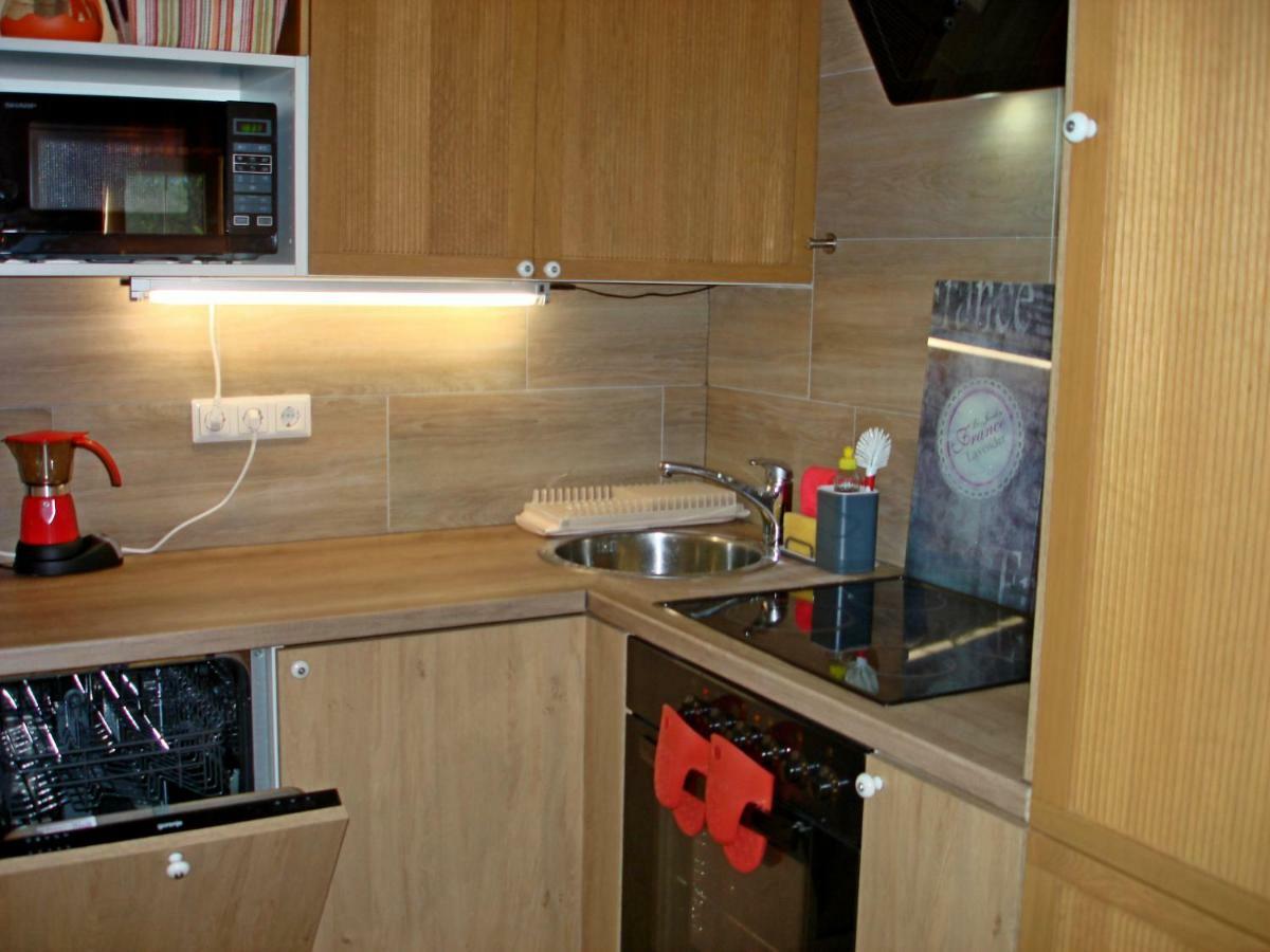 Anna Apartment *