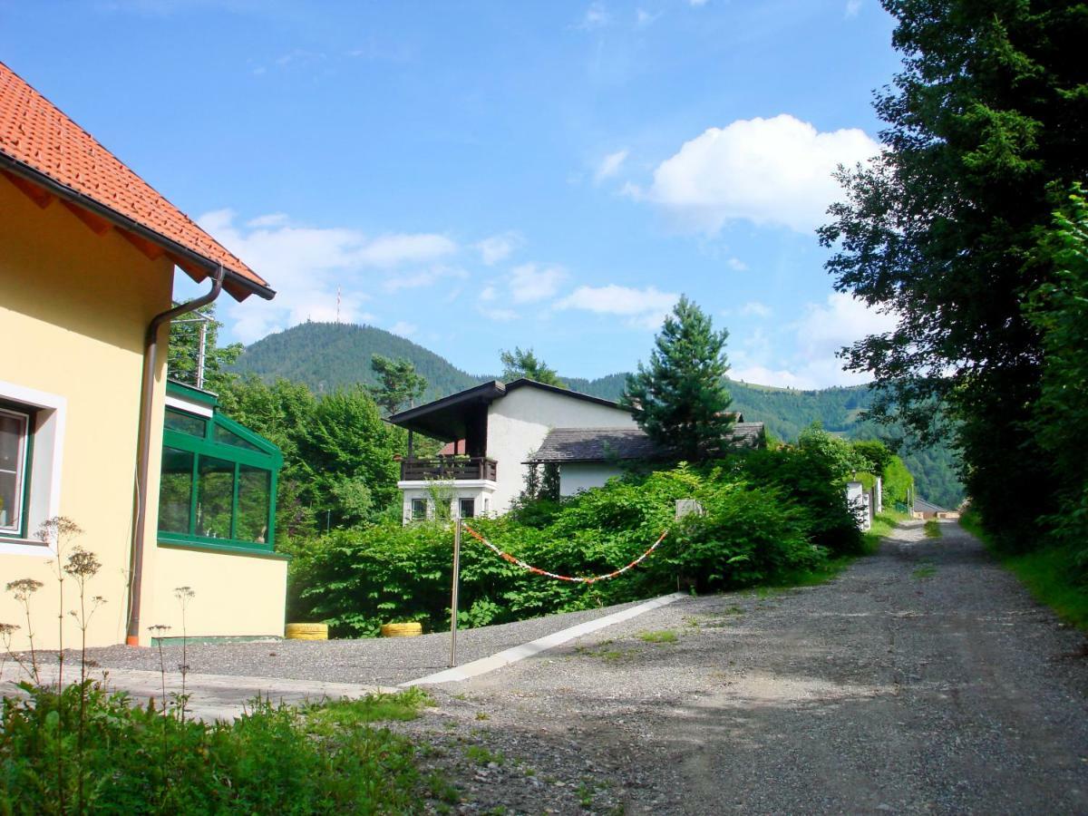 Anna Apartment